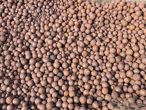9 Units - Approx. 2-ton Totes Of Steel Grinding Balls In A Mix Of 1-1/2" - 3" Size)